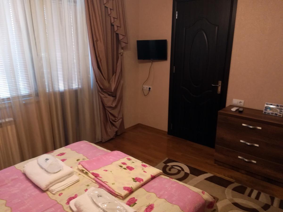 Leon Hotel Tbiliszi Kültér fotó