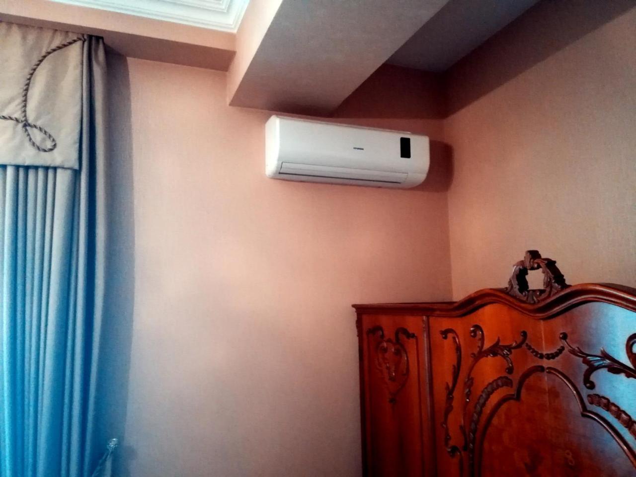 Leon Hotel Tbiliszi Kültér fotó